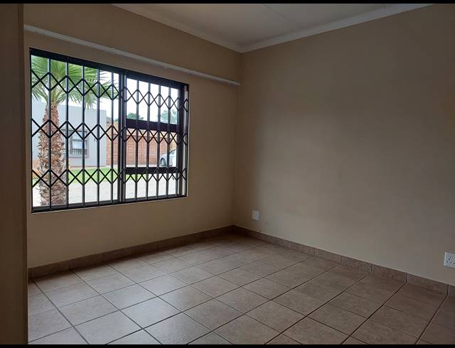 3 BEDROOM TOWNHOUSE FOR SALE IN MEYERTON SOUTH